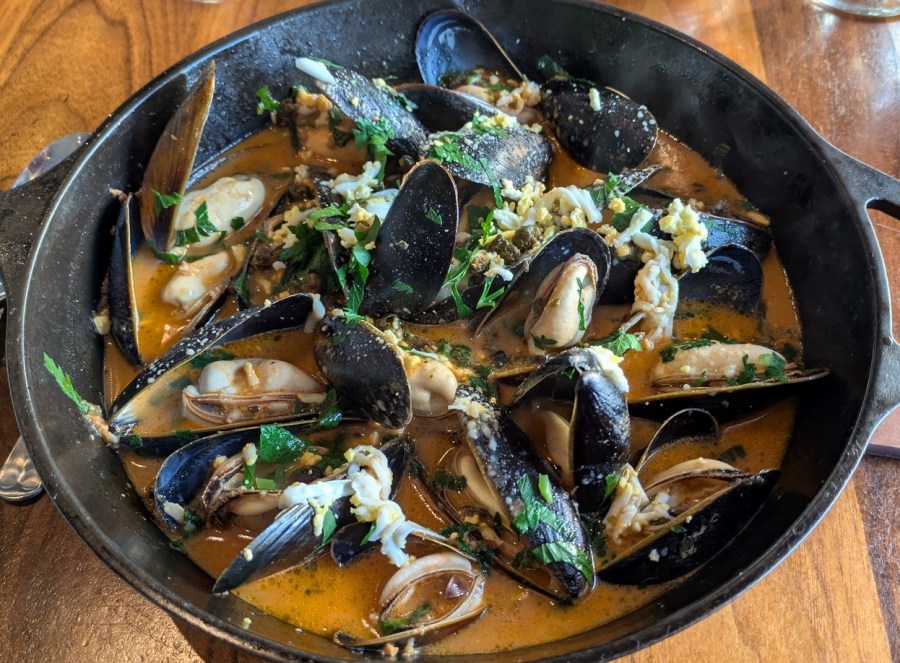 Bolognese Mussels
