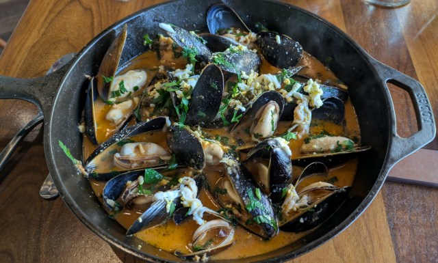 Bolognese Mussels