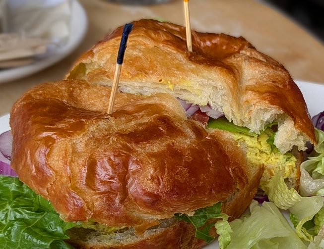 Curry chicken sandwich
